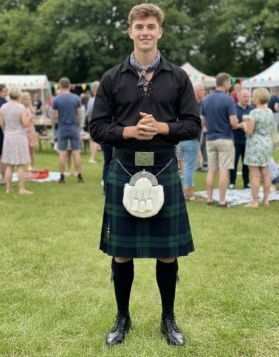 Casual Kilt Outfit With Jacobite Ghillie Shirt 